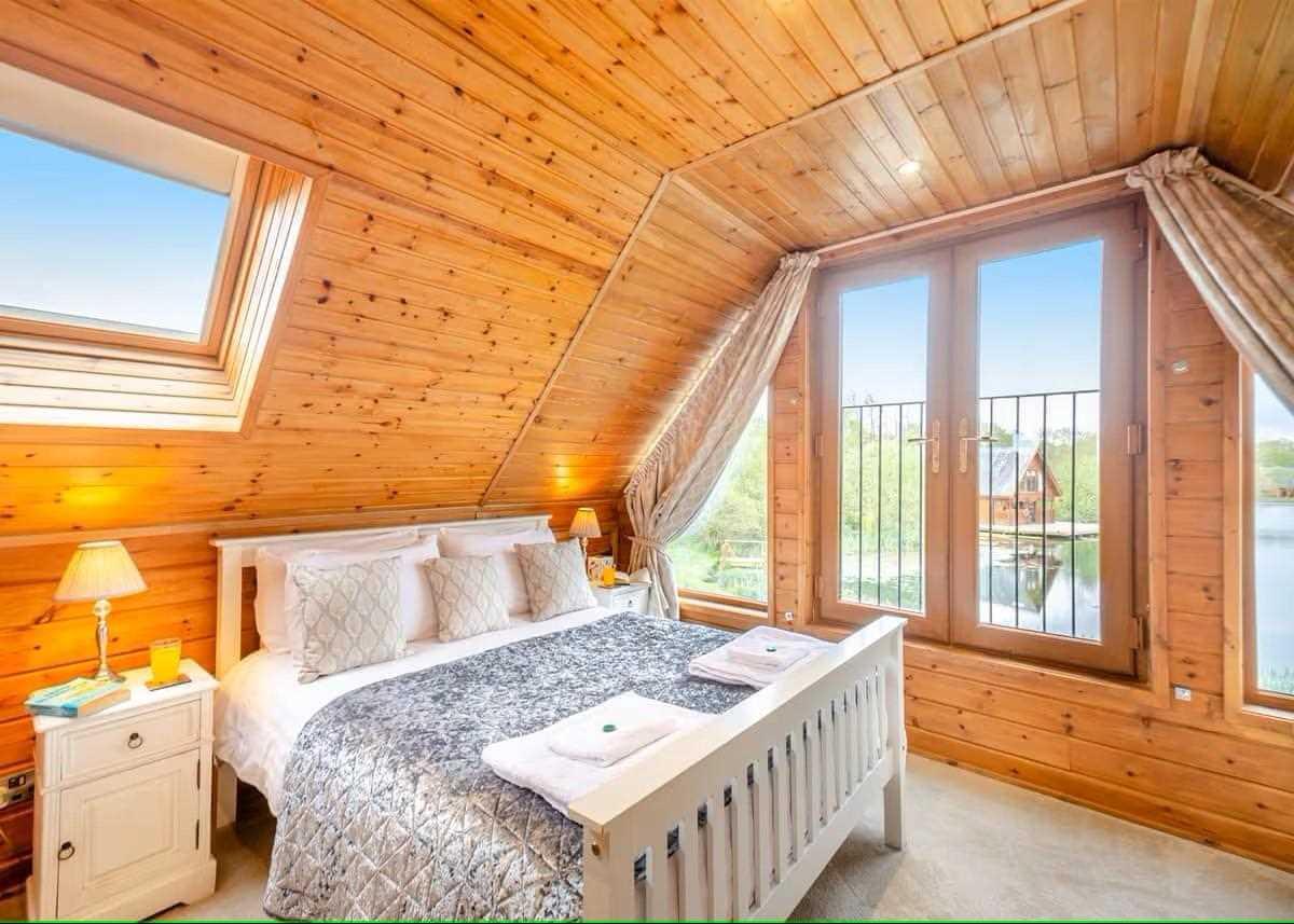 Anglesey Lakeside Lodges, Llandegfan